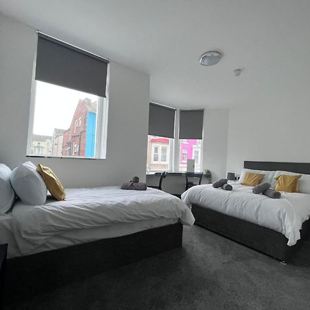 The White House Vegas Suites Blackpool Esterno foto