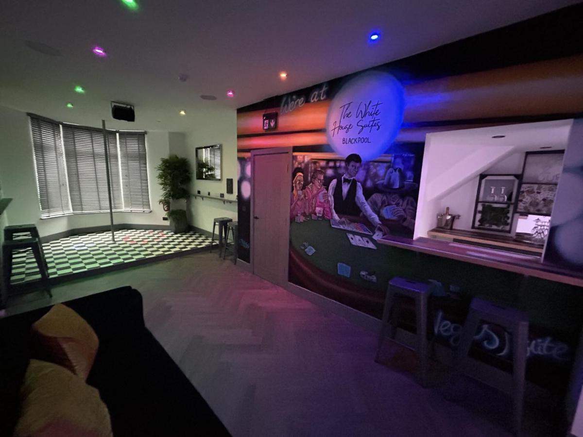 The White House Vegas Suites Blackpool Esterno foto